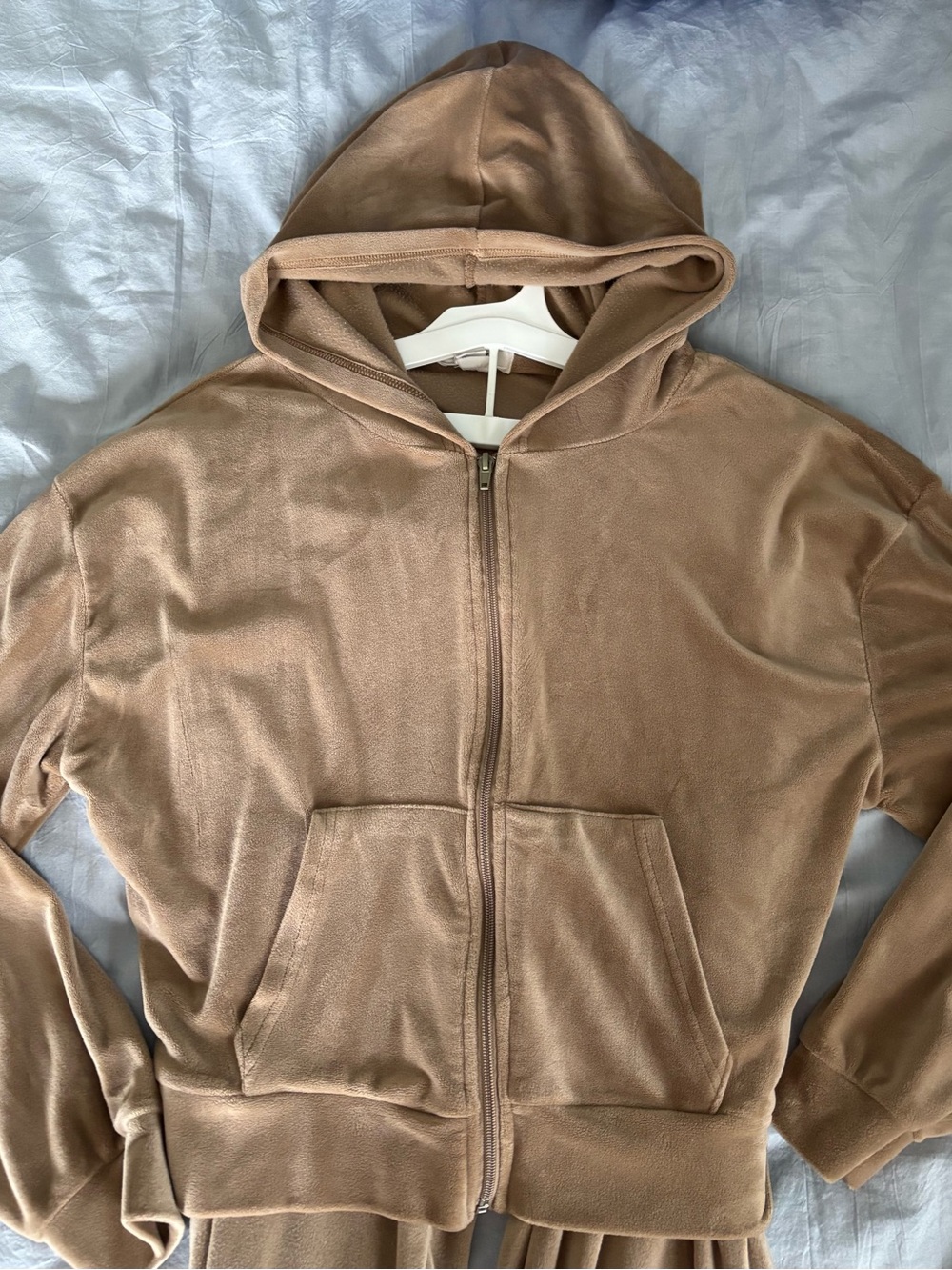 Women’s Zip-Up Hooded Jacket in Camel